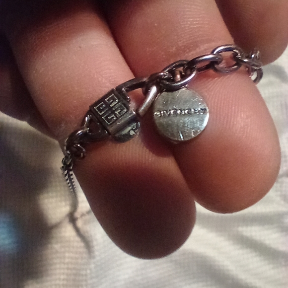 Givenchy Red Crystal Y Necklace Gunmetal 16" - Picture 3 of 3